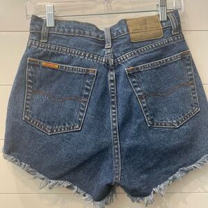 Vintage Jordache High-Waisted Cutoff‎ Shorts Size 7/8